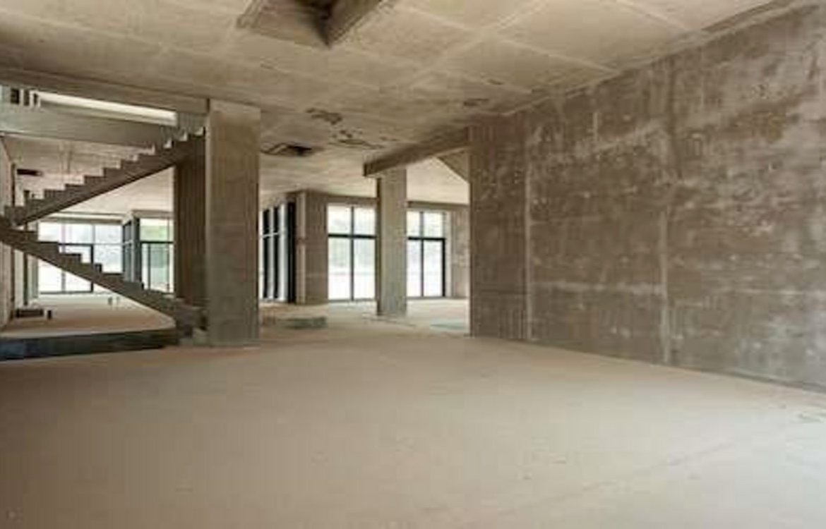 Prime Office Unit For Sale In The Gray