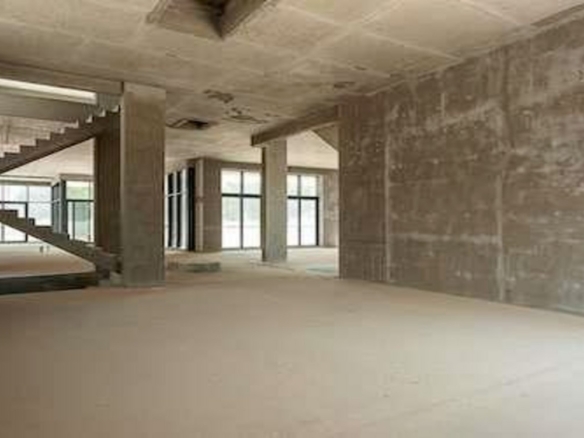 Prime Office Unit For Sale In The Gray
